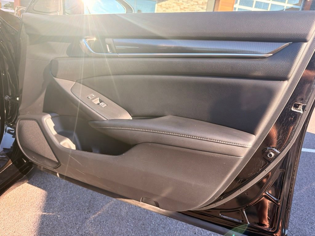 Used 2022 Honda Accord Sport image 14