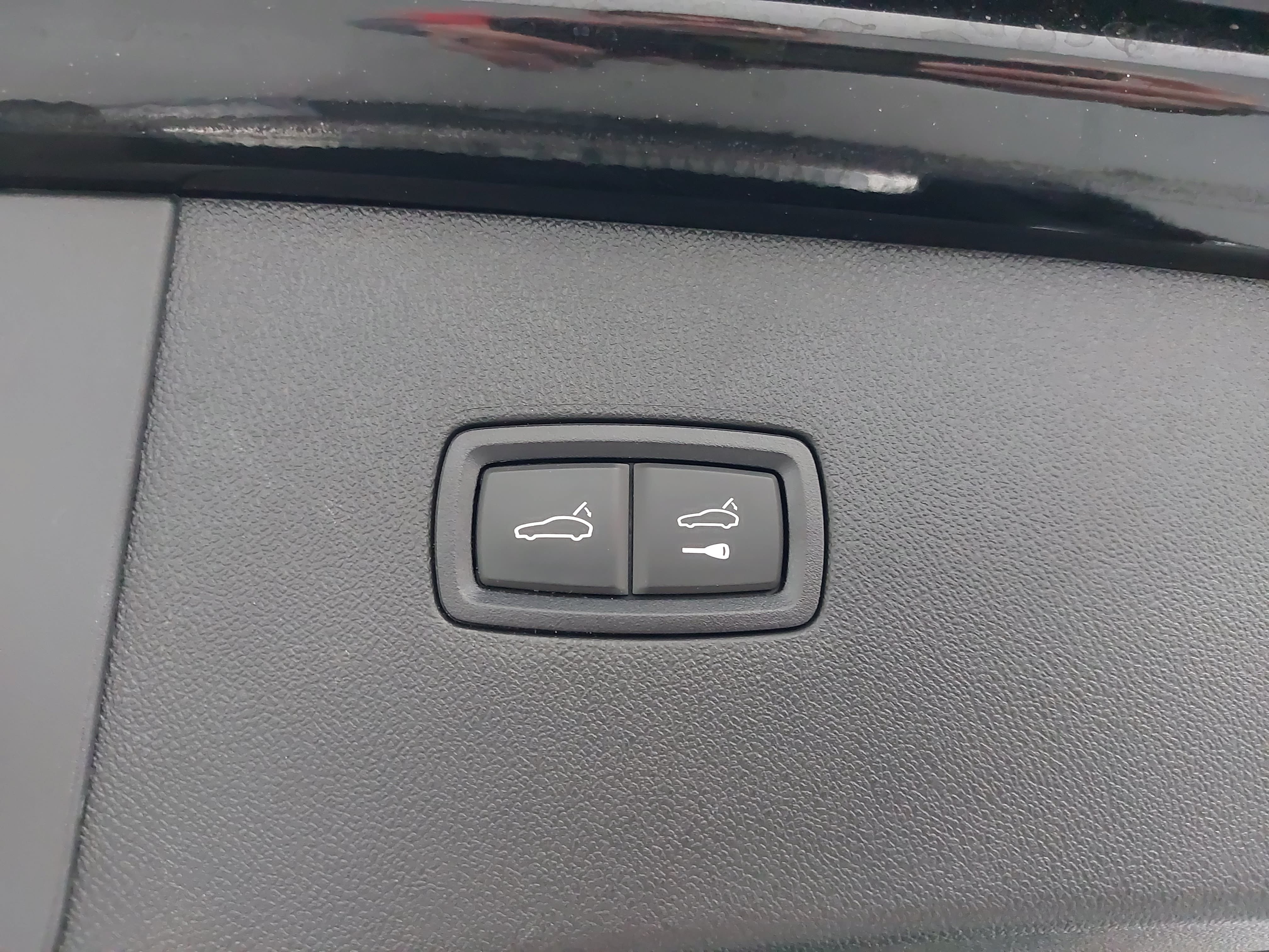 Certified 2024 Porsche Cayenne S AWD/4WD image 15
