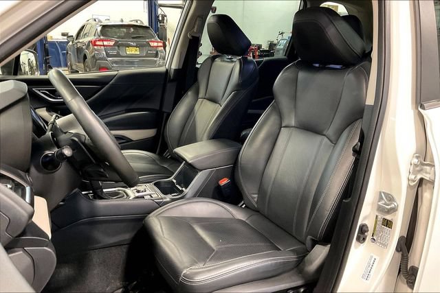 Used 2023 Subaru Forester Limited AWD/4WD image 25