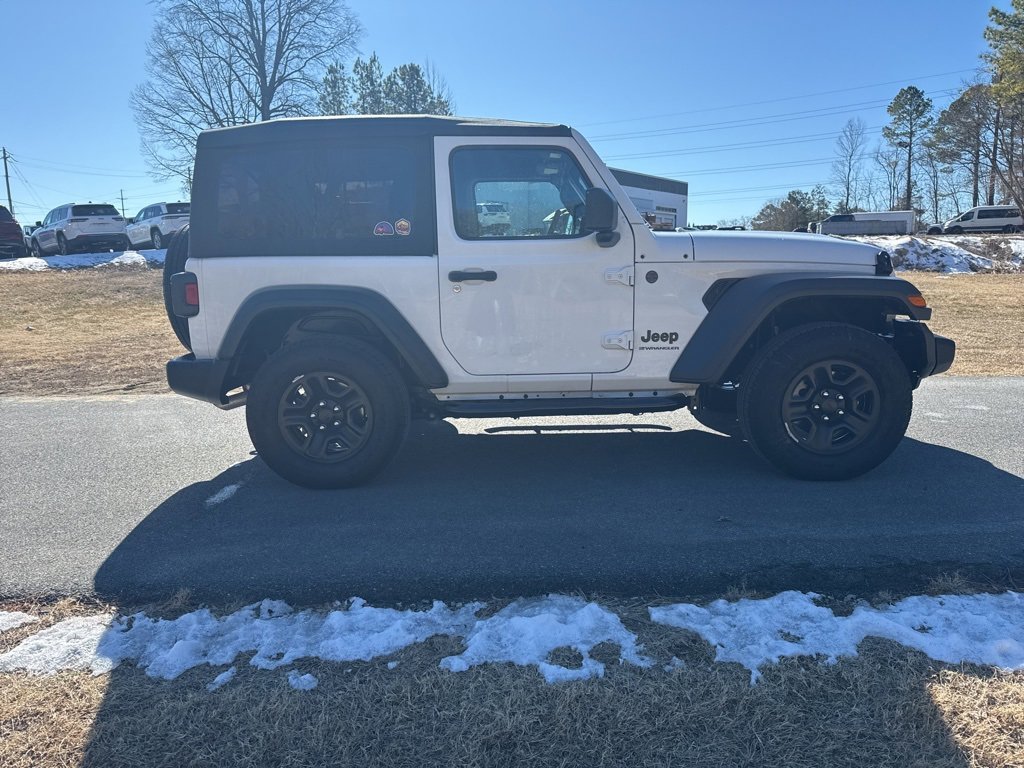 Used 2025 Jeep Wrangler Sport image 4
