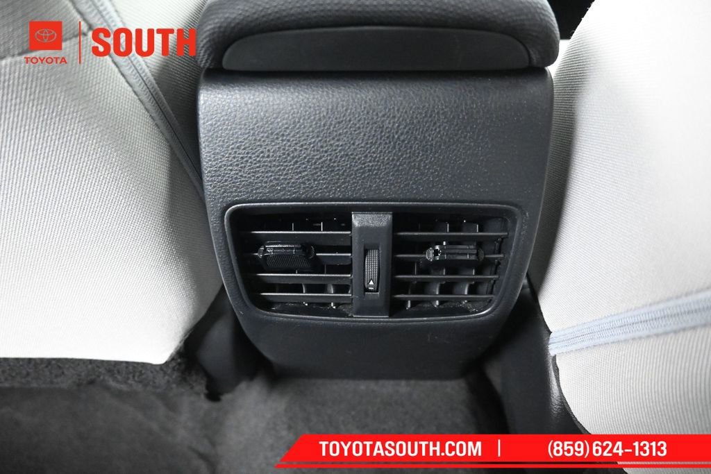 Used 2024 Toyota Corolla Cross L AWD/4WD image 24