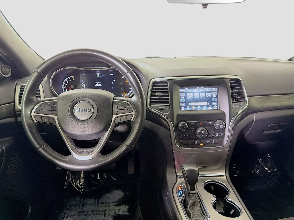 Used 2020 Jeep Grand Cherokee Laredo image 20