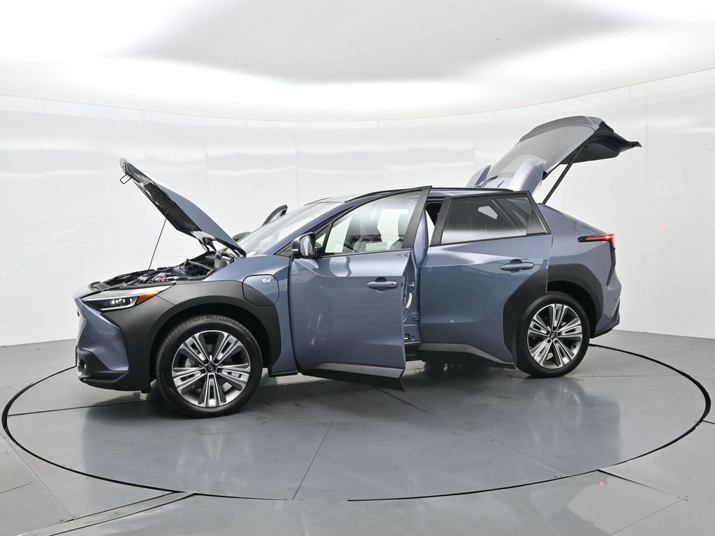 Used 2024 Subaru Solterra Limited image 37