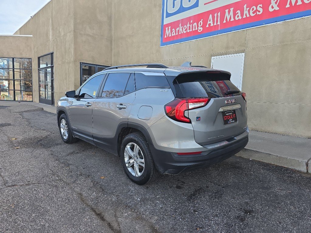 Used 2023 GMC Terrain SLE w/ Driver Convenience Package AWD/4WD image 5