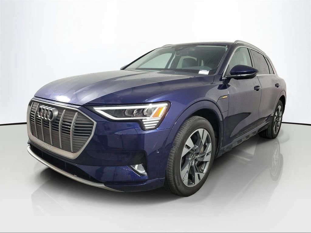 Certified 2023 Audi e-tron Premium Plus w/ Premium Plus Package image 3