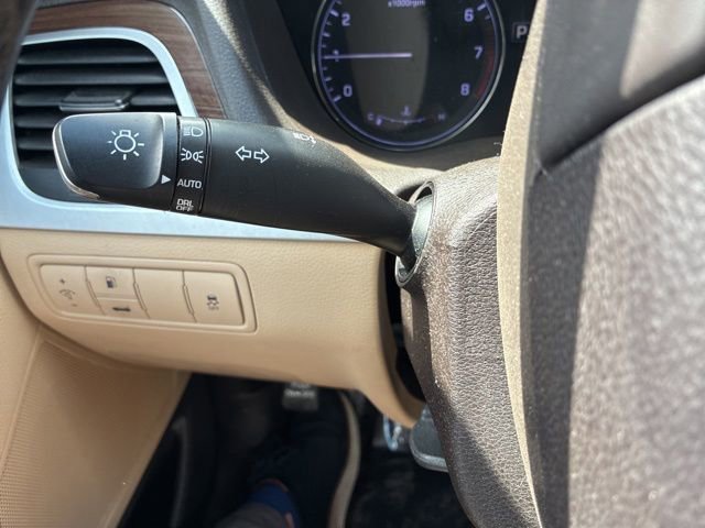 Used 2015 Hyundai Genesis 3.8 RWD image 26