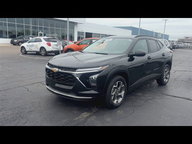Certified 2024 Chevrolet Trax LT w/ Driver Confidence Package FWD image 4