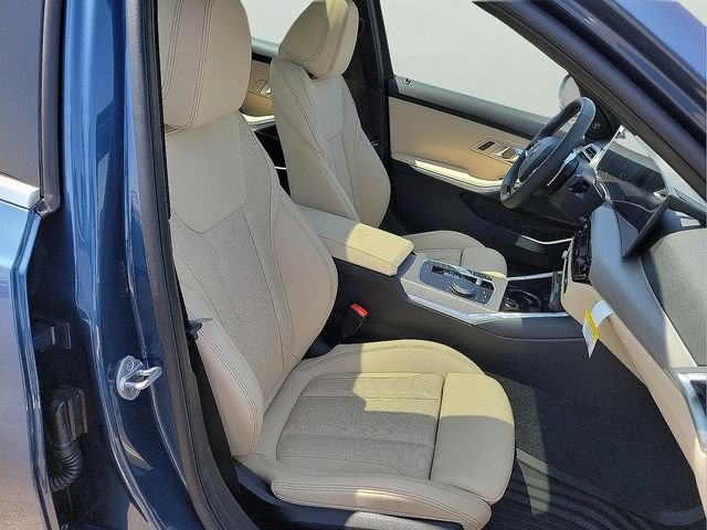New 2026 BMW 330i xDrive Sedan AWD/4WD image 18