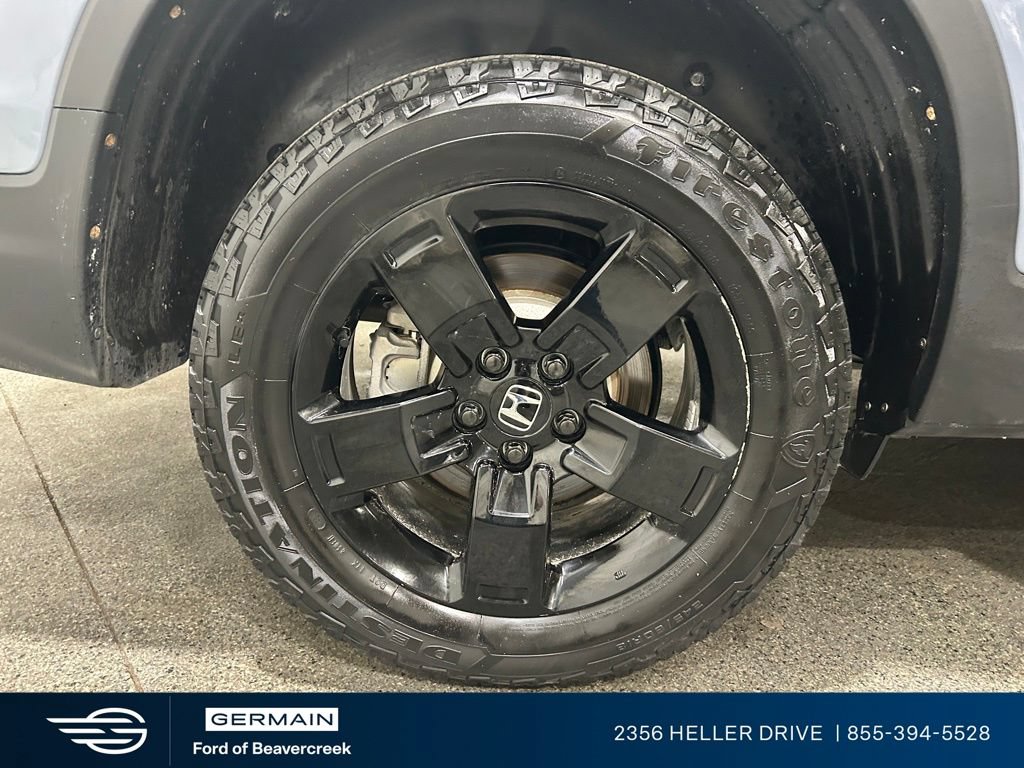 Used 2025 Honda Ridgeline Black Edition image 10