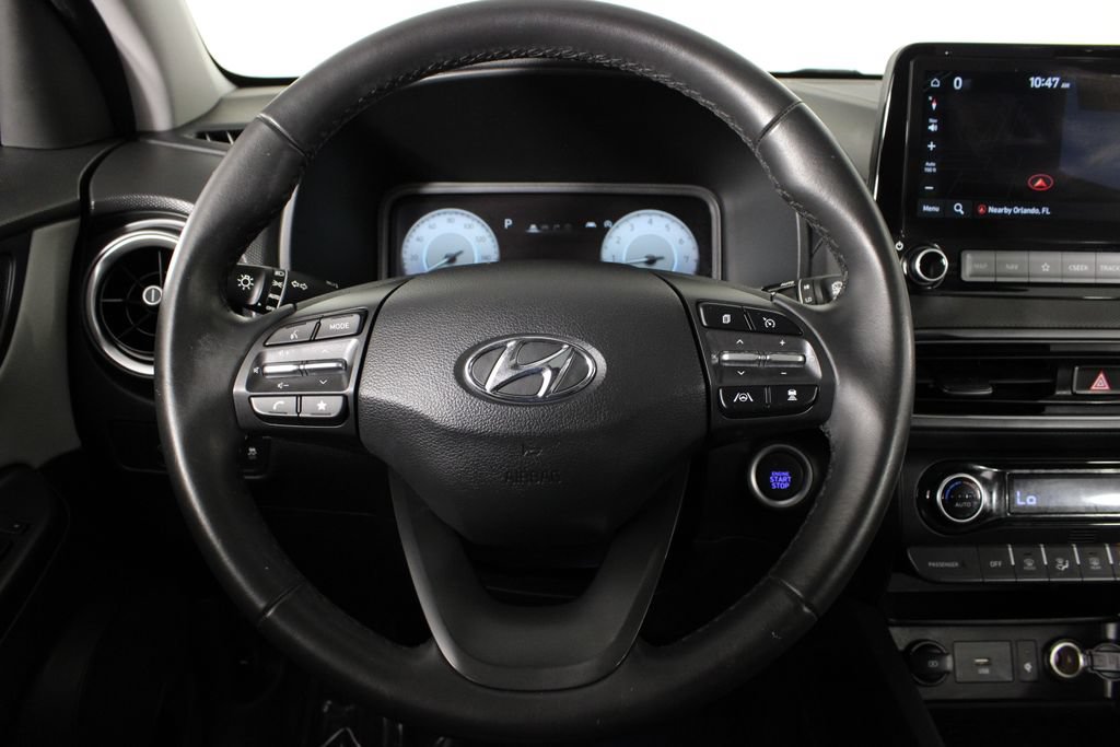 Certified 2022 Hyundai Kona Limited FWD image 10