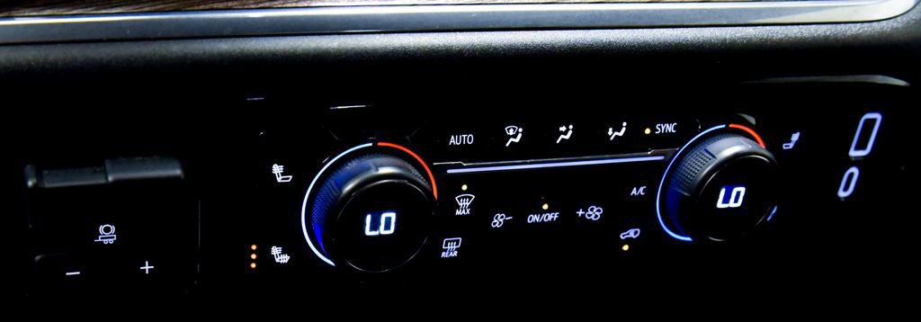 Used 2025 Chevrolet Silverado 1500 LT w/ Work Truck Package image 25