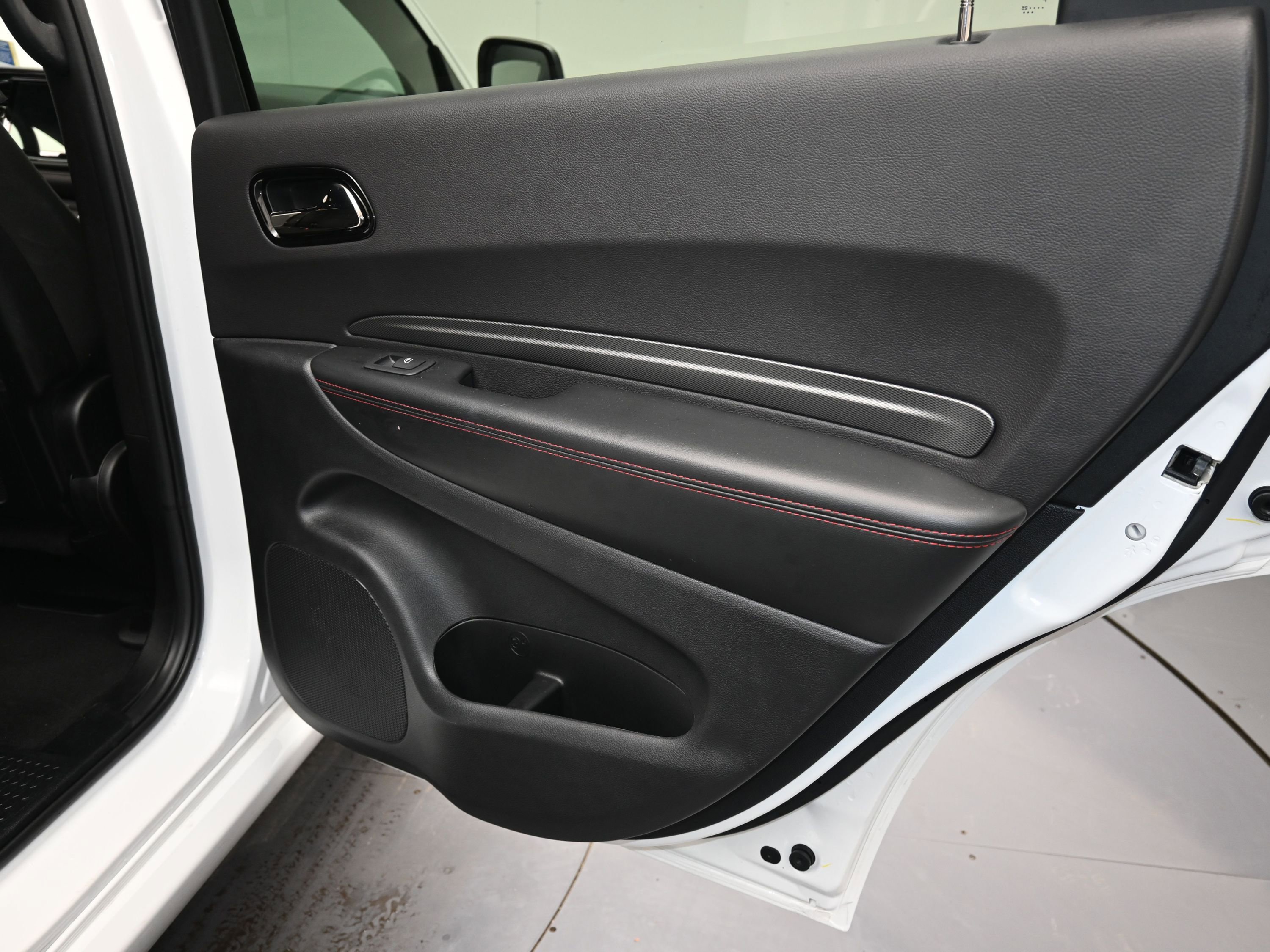 Used 2025 Dodge Durango GT image 25