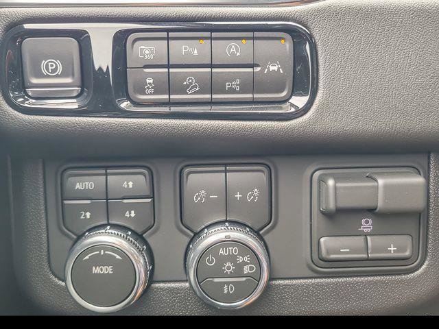 New 2026 GMC Yukon Denali w/ Denali Reserve Package AWD/4WD image 27