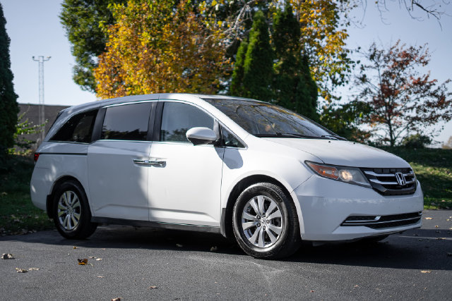 Used 2016 Honda Odyssey EX-L image 3