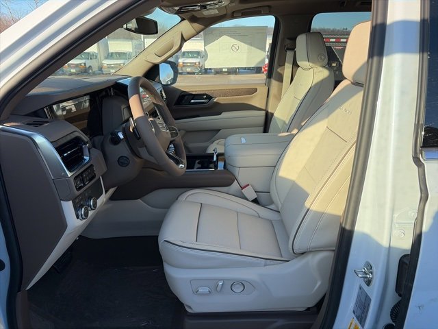 New 2026 GMC Yukon XL Denali image 6