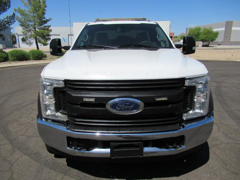 Used 2019 Ford F550 2WD Regular Cab Super Duty image 3