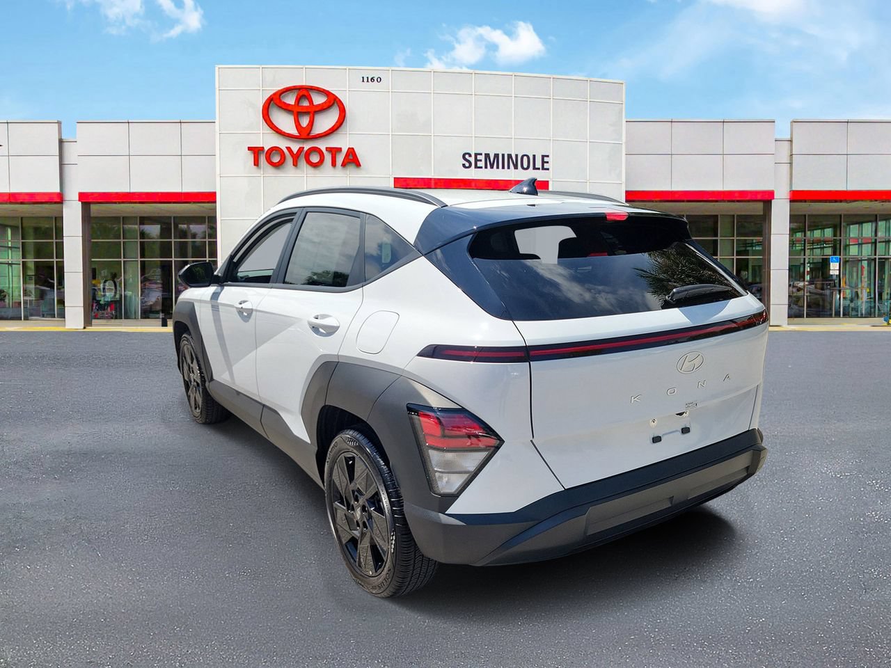 Used 2026 Hyundai Kona SEL Sport FWD image 4