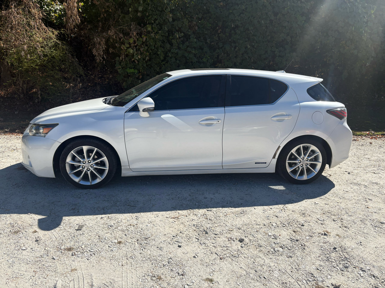 Used 2011 Lexus CT 200h image 7