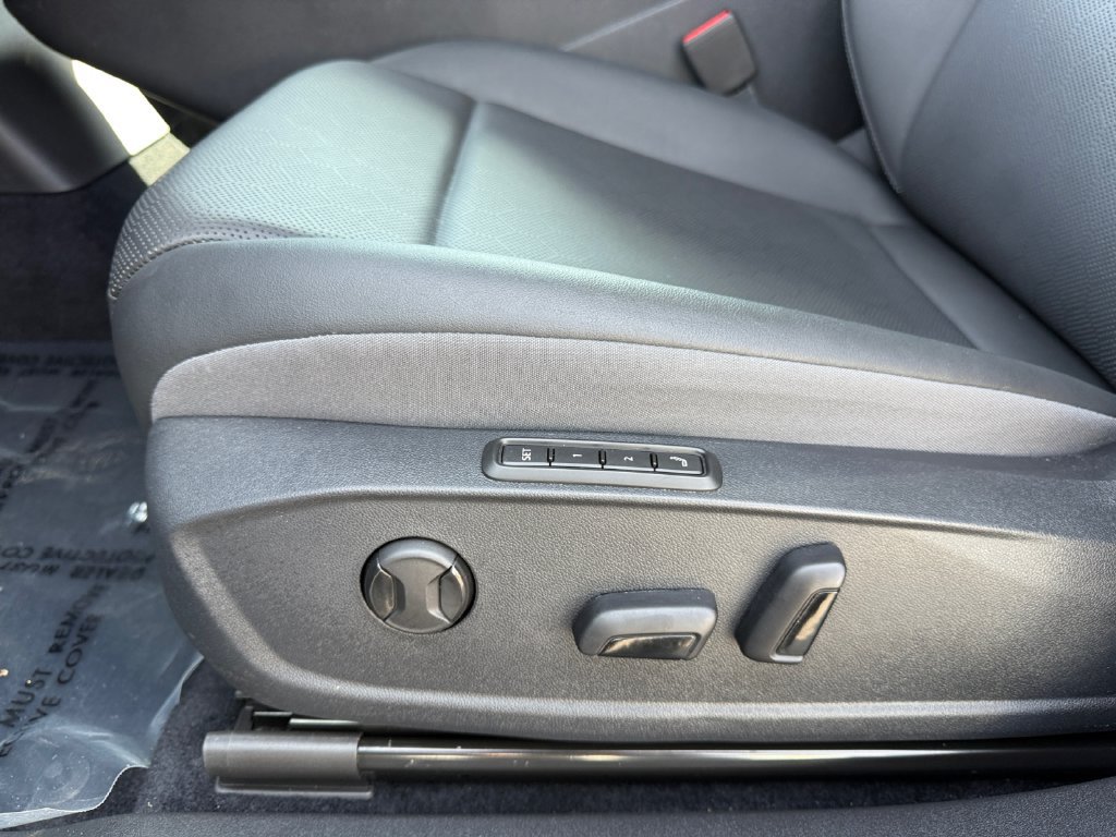 Used 2023 Volkswagen ID.4 Pro S AWD/4WD image 10