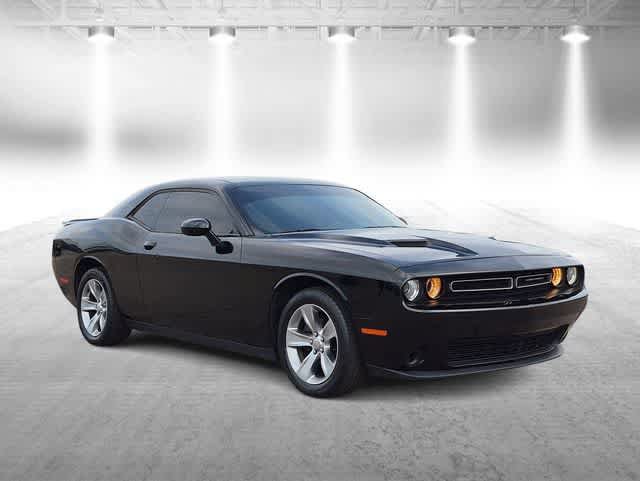 Certified 2018 Dodge Challenger SXT RWD image 2
