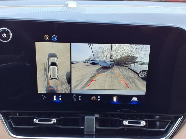 Used 2026 Chevrolet Equinox ACTIV w/ Convenience Package III image 14