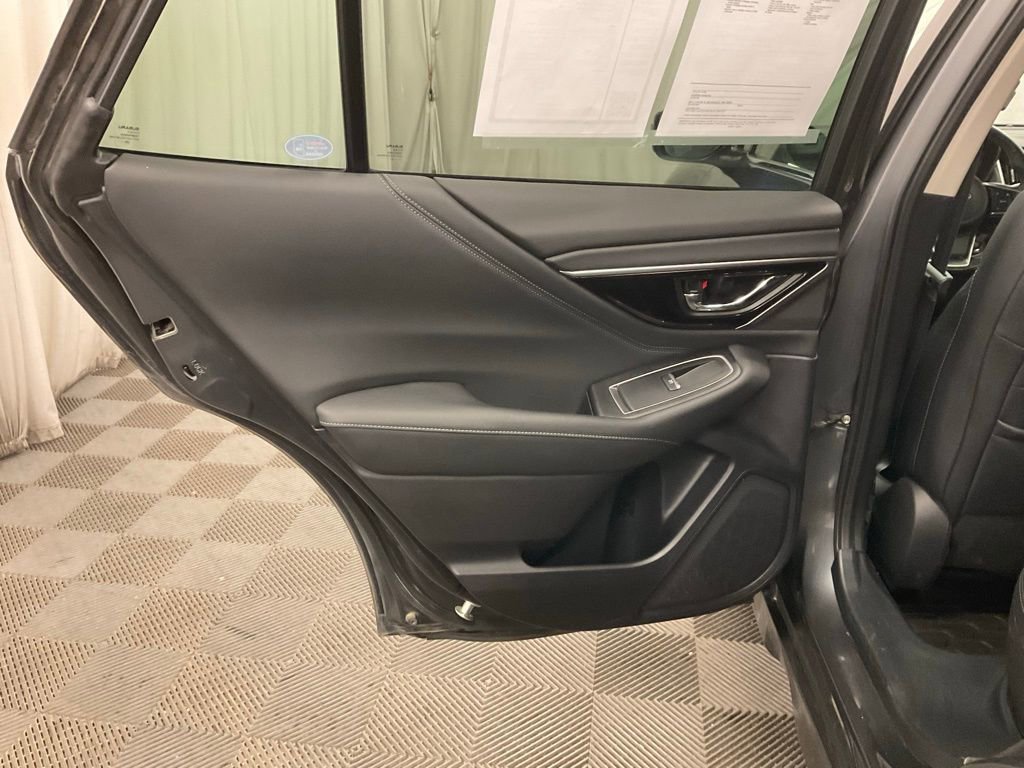 Used 2021 Subaru Outback Limited image 24