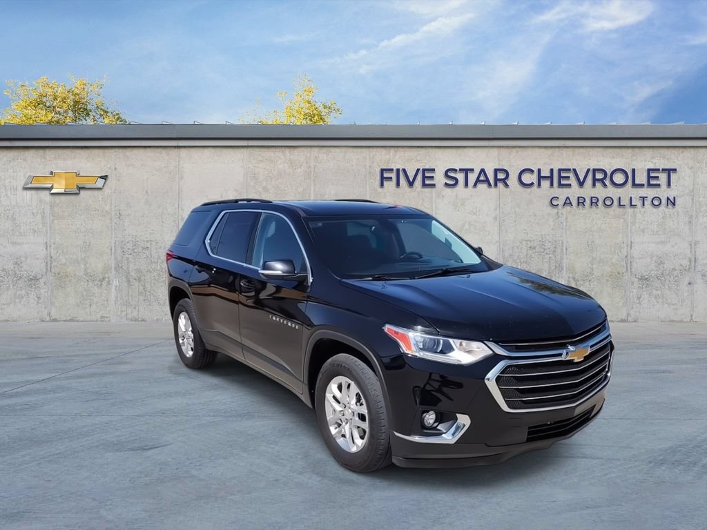 Used 2021 Chevrolet Traverse LT FWD image 2