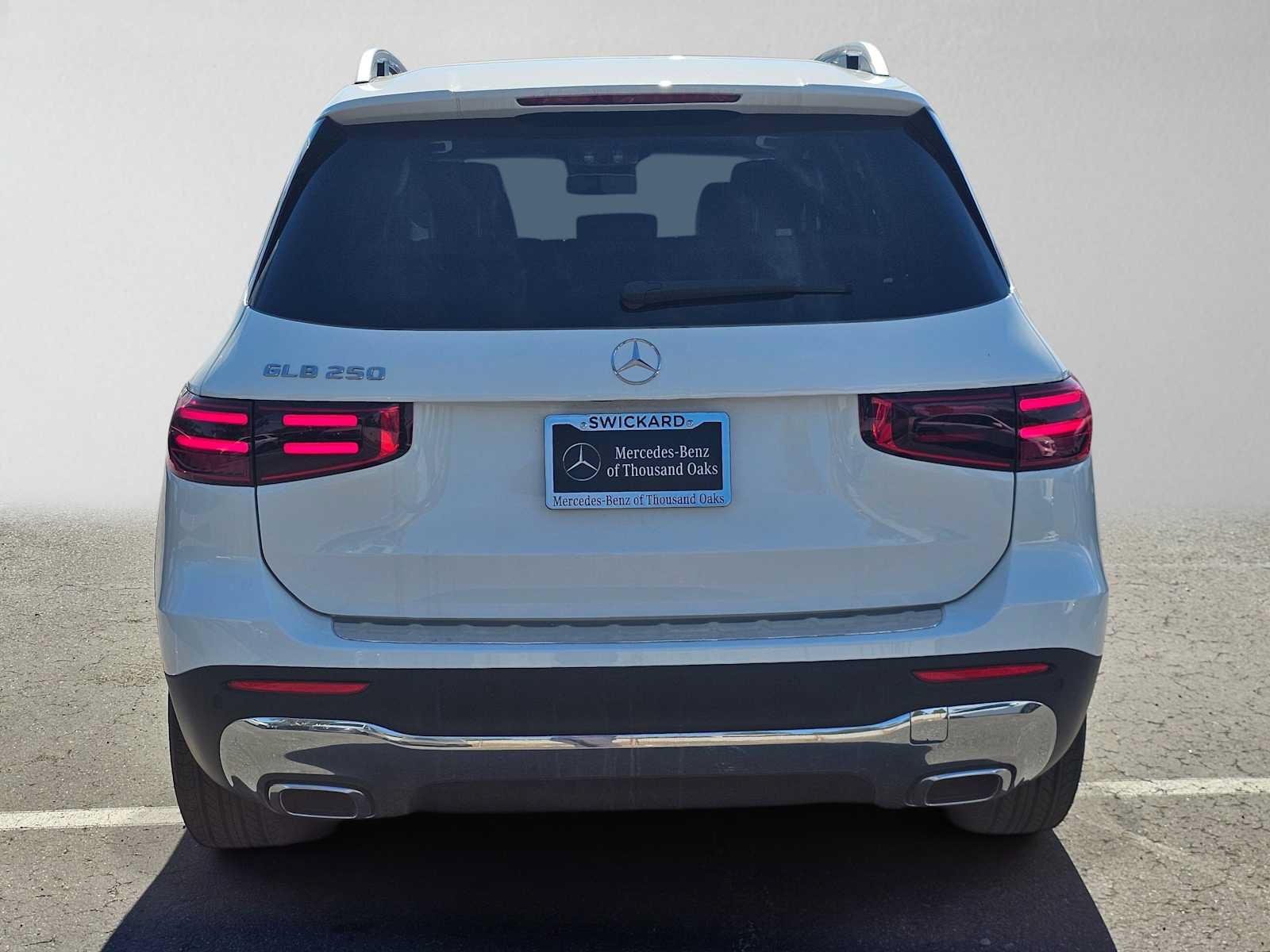 New 2026 Mercedes-Benz GLB 250 image 4