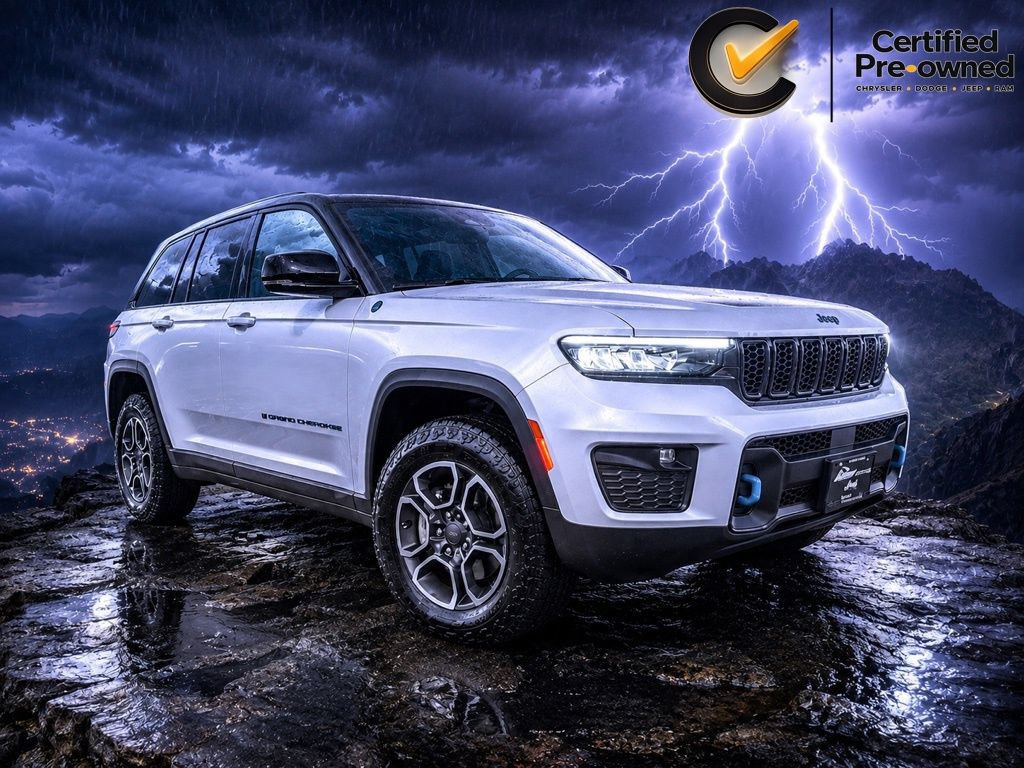 Used 2022 Jeep Grand Cherokee Trailhawk AWD/4WD image 1
