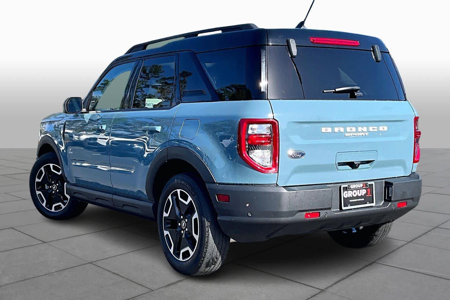 Used 2021 Ford Bronco Sport Outer Banks w/ Outer Banks Package image 12