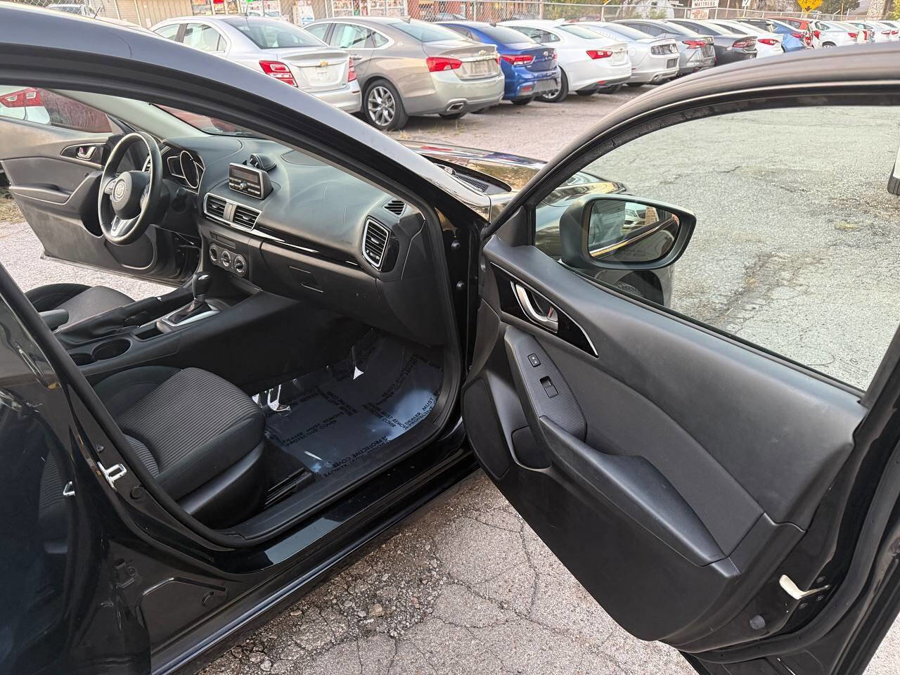 Used 2014 MAZDA MAZDA3 i Touring image 15