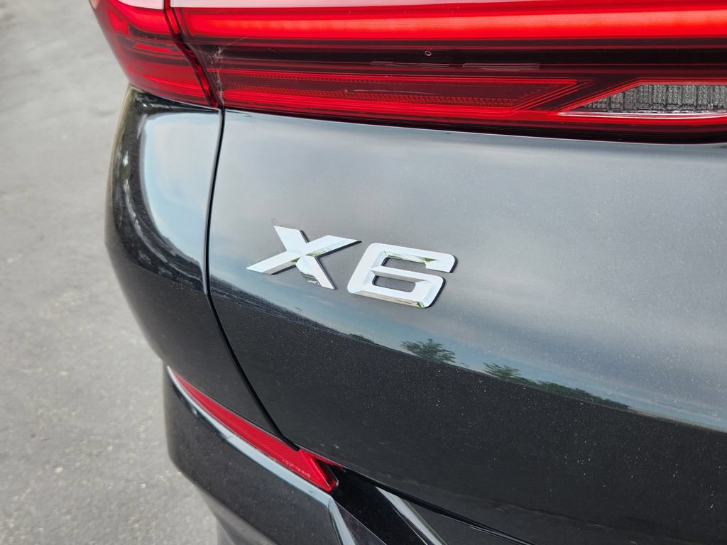 Used 2025 BMW X6 xDrive40i w/ Executive Package AWD/4WD image 30