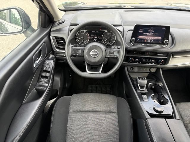Used 2024 Nissan Rogue SV AWD/4WD image 13
