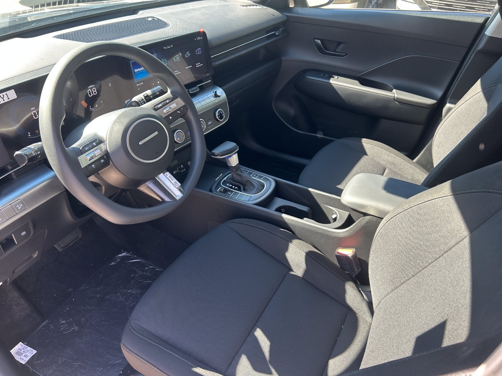 New 2027 Hyundai Kona SE AWD/4WD image 13