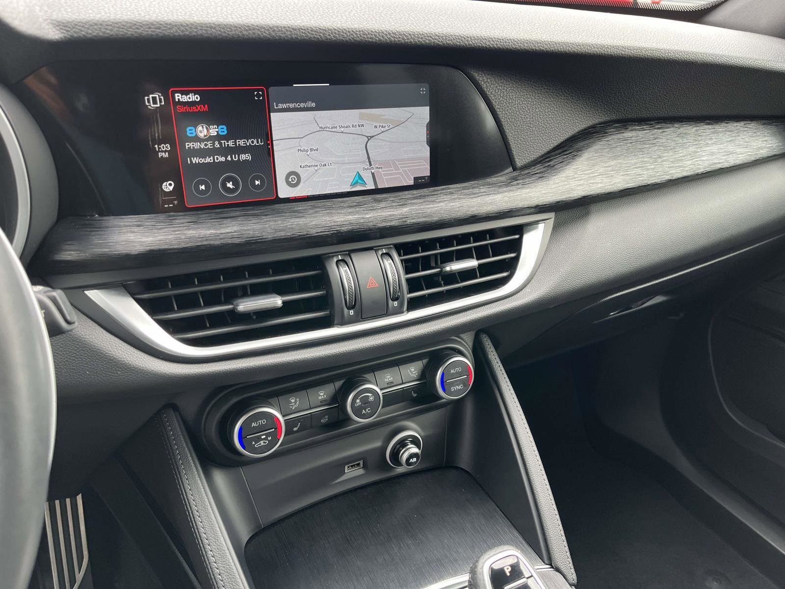 Used 2024 Alfa Romeo Stelvio Sprint image 15