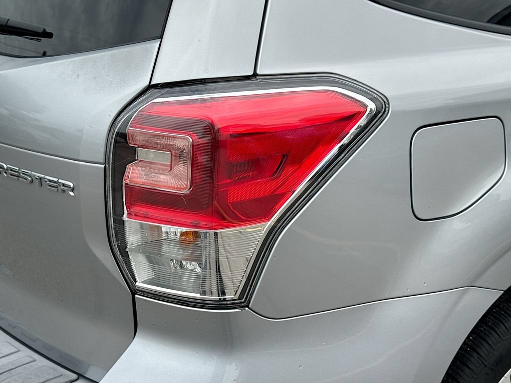 Used 2018 Subaru Forester 2.5i Premium AWD/4WD image 31