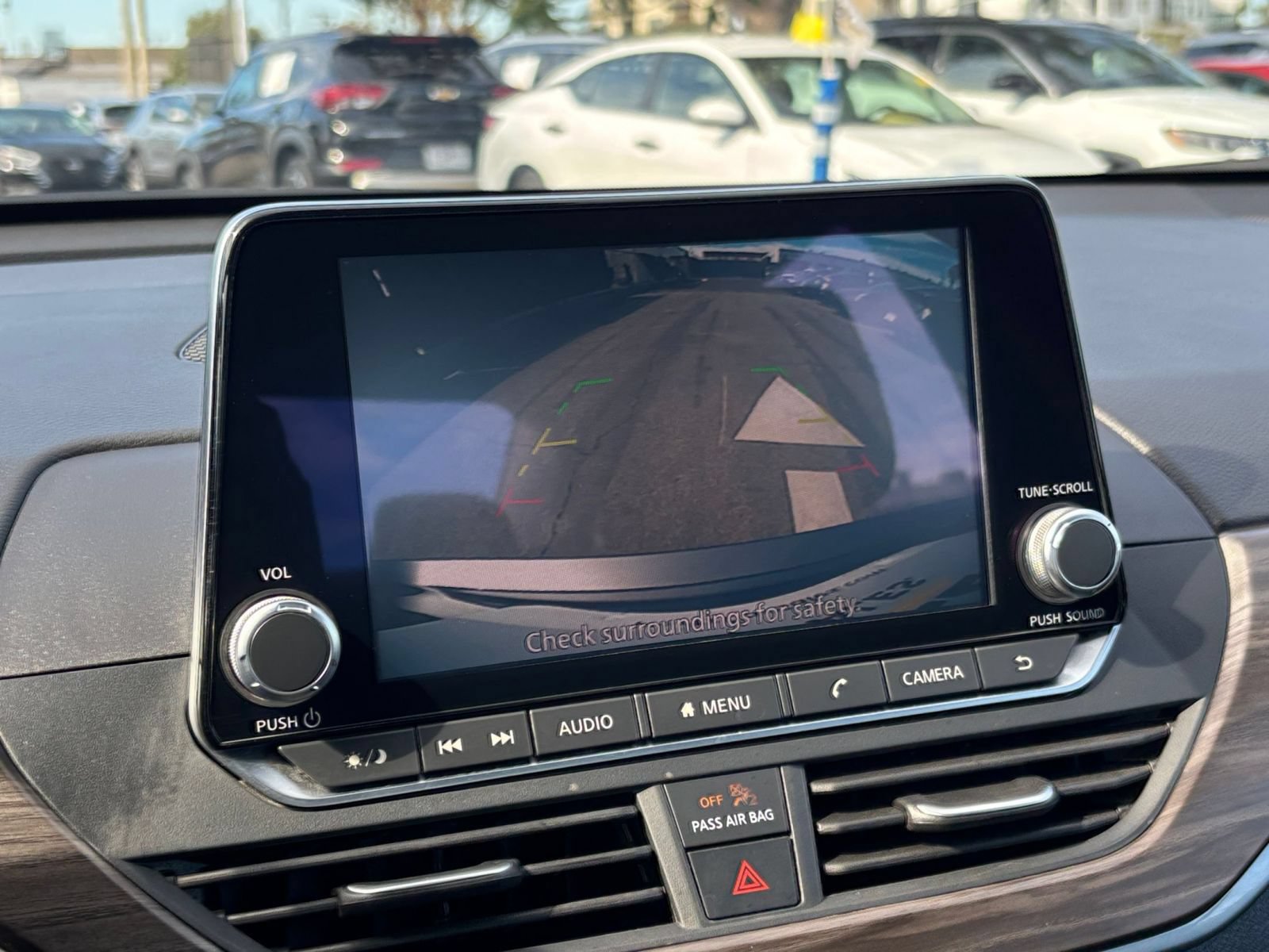 Used 2025 Nissan Altima 2.5 SV FWD image 24