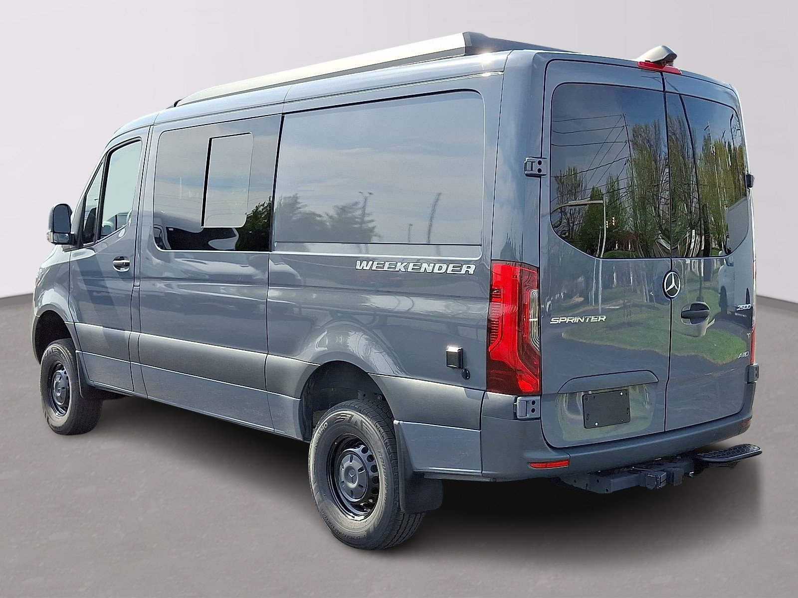 Used 2024 Mercedes-Benz Sprinter 2500 image 6