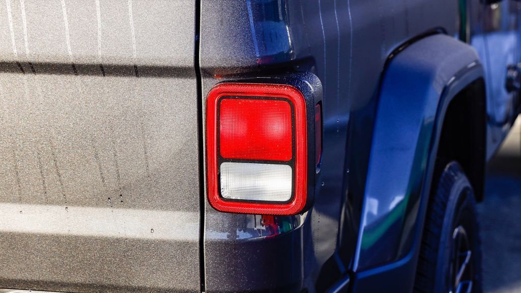 New 2026 Jeep Gladiator Sport image 10