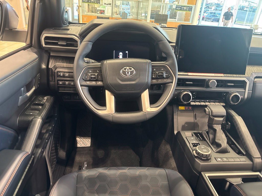 New 2026 Toyota 4Runner Platinum AWD/4WD image 3