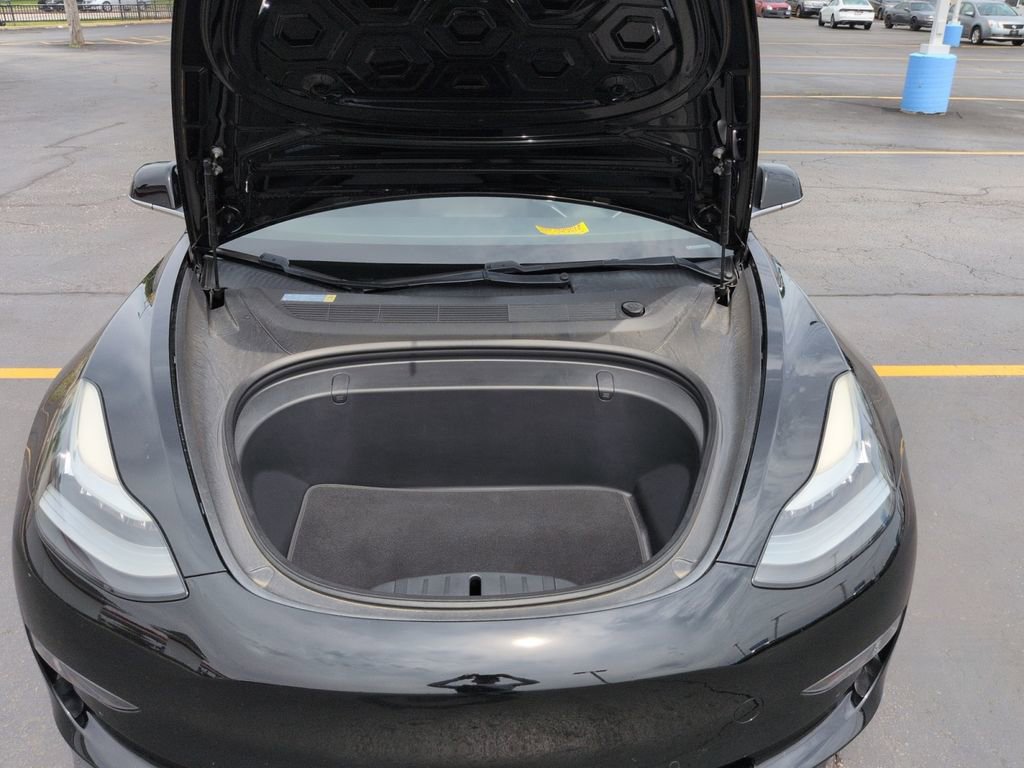 Used 2018 Tesla Model 3 Mid Range RWD image 13