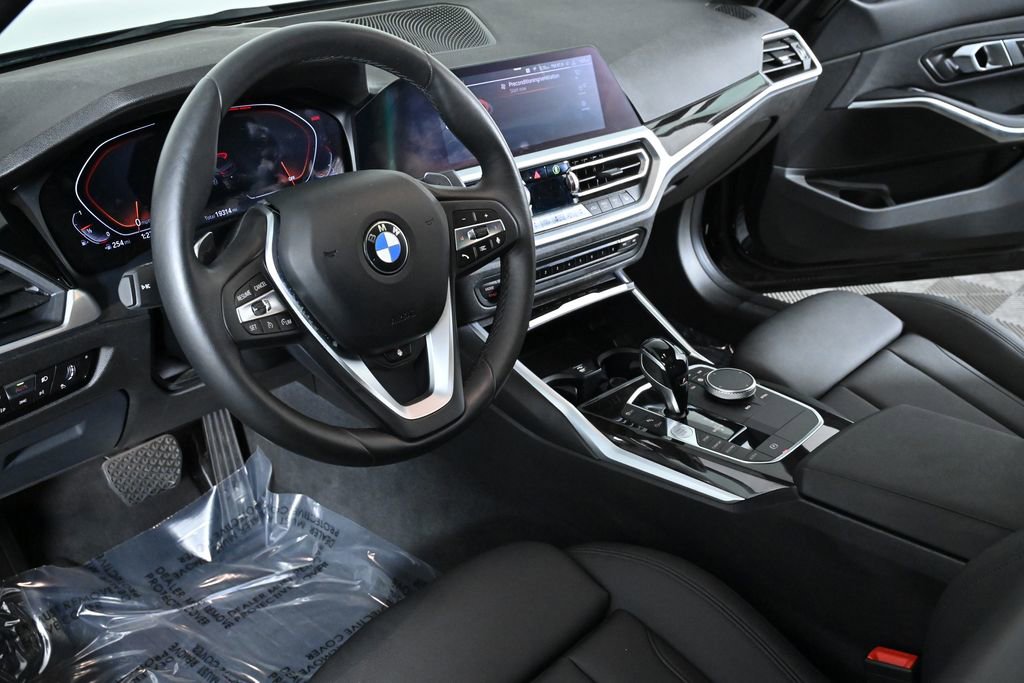 Used 2019 BMW 330i xDrive Sedan w/ Driving Assistance Package image 12