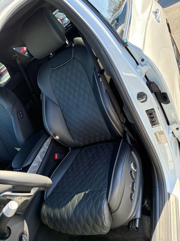 Used 2025 Genesis GV70 3.5T Sport w/ Sport Advanced Package image 20