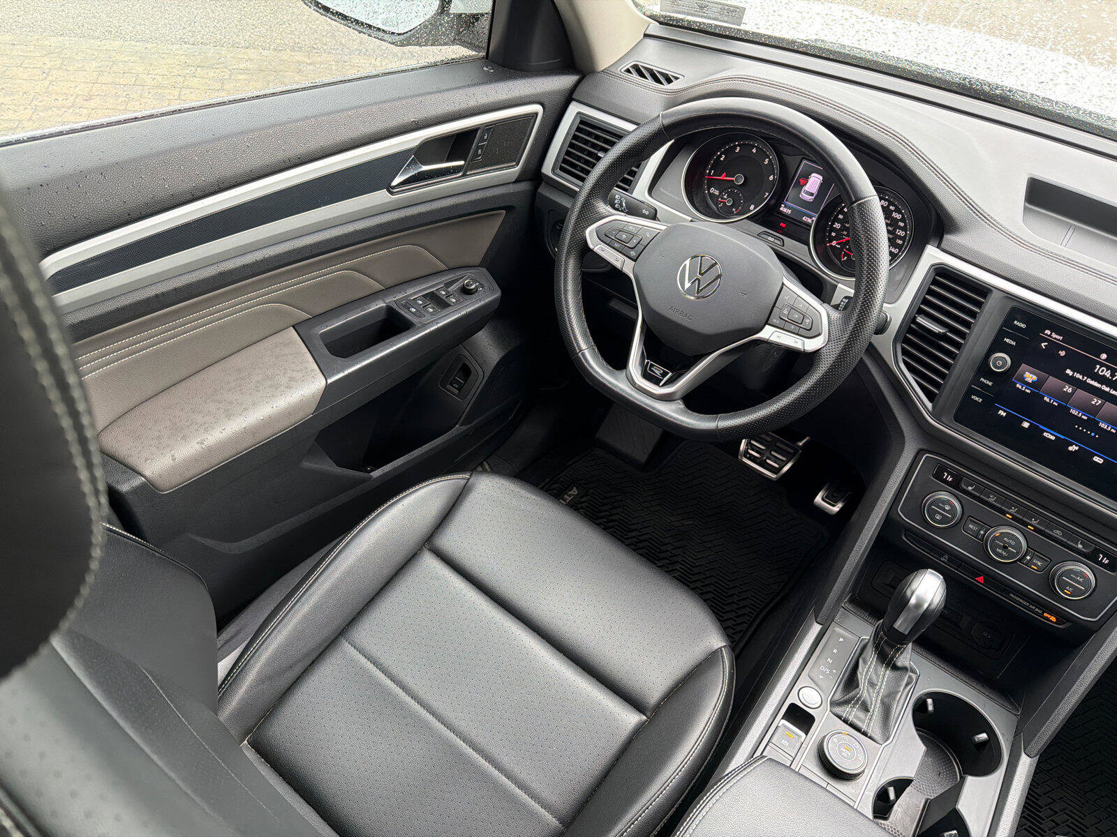 Used 2021 Volkswagen Atlas SE w/ Panoramic Sunroof Package AWD/4WD image 22