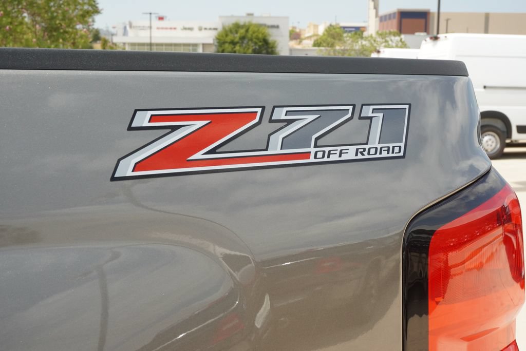 Used 2017 Chevrolet Silverado 2500 LTZ w/ Duramax Plus Package AWD/4WD image 10