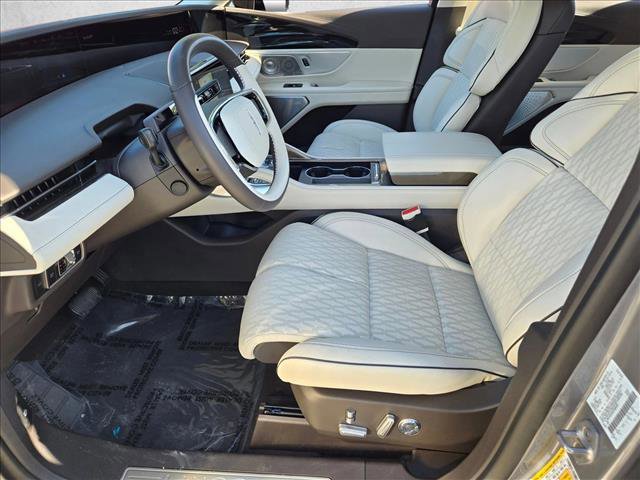 Used 2025 Lincoln Nautilus Black Label image 14