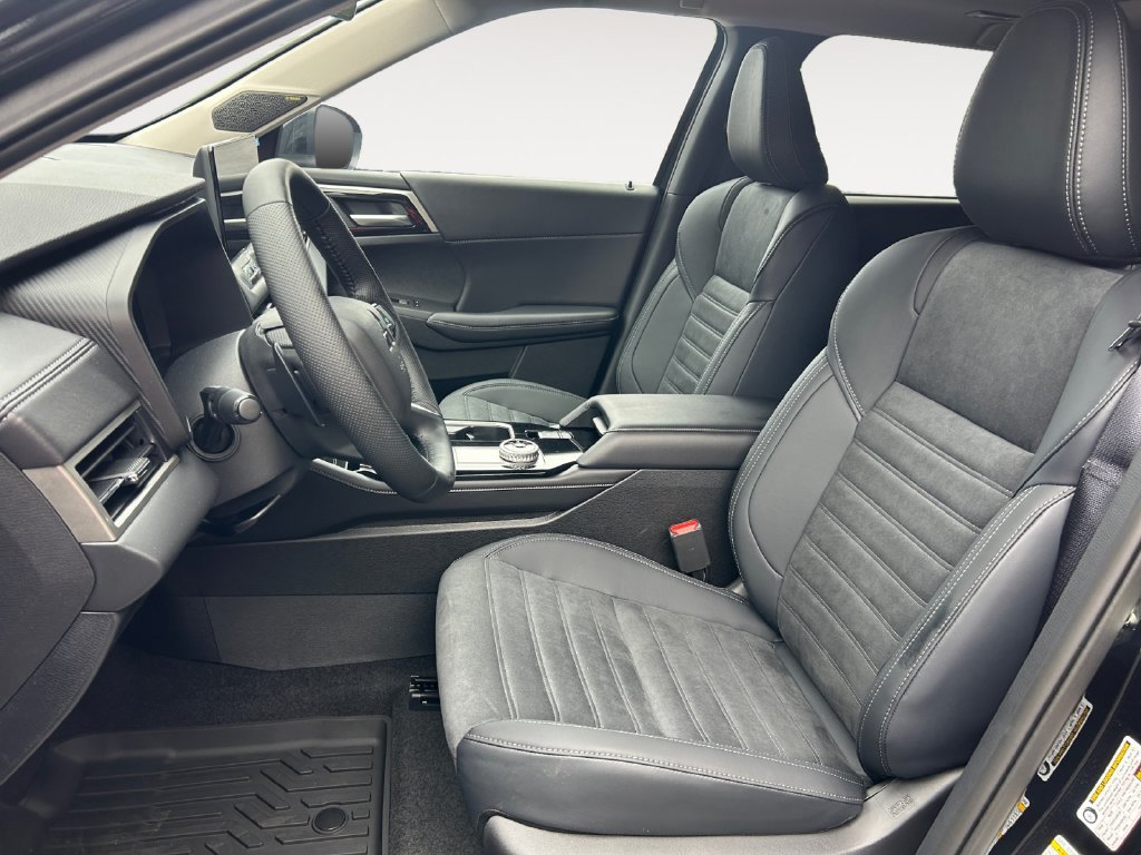 New 2026 Mitsubishi Outlander SE FWD image 9