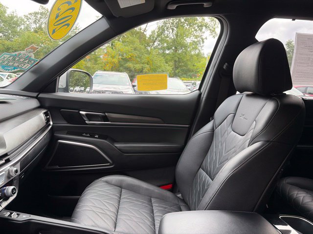 Used 2025 Kia Telluride EX X-Line AWD/4WD image 36
