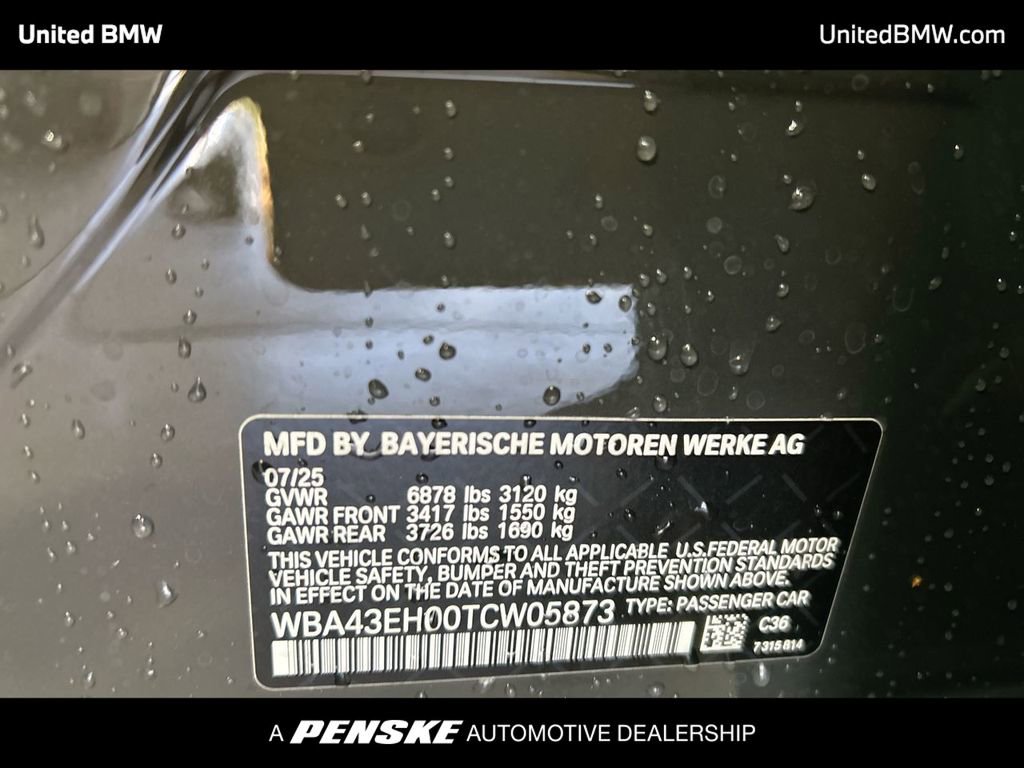 New 2026 BMW 750e xDrive w/ Premium Package image 24