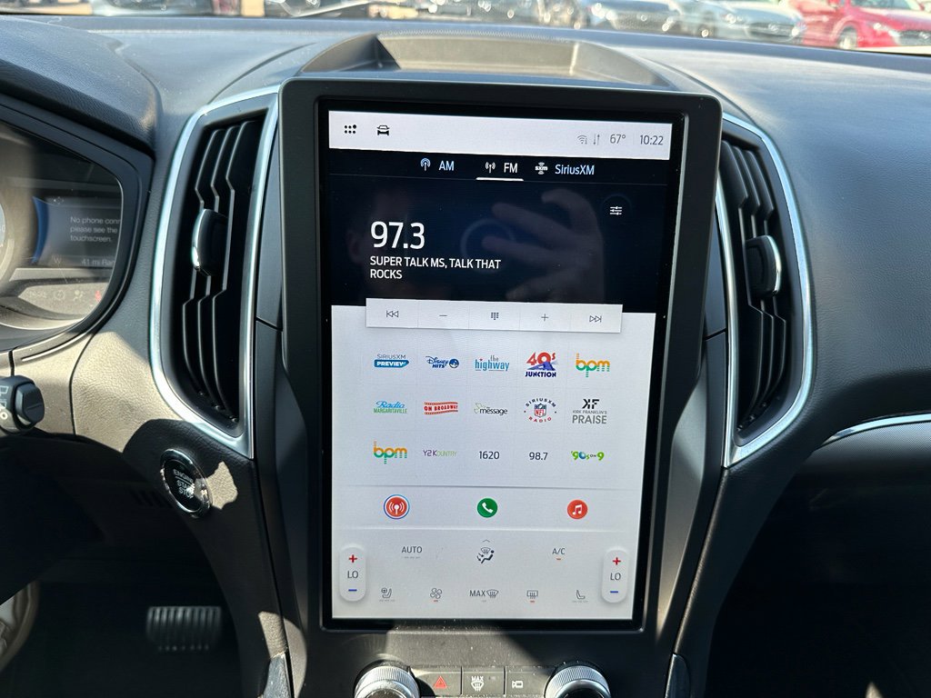 Used 2024 Ford Edge Titanium image 11